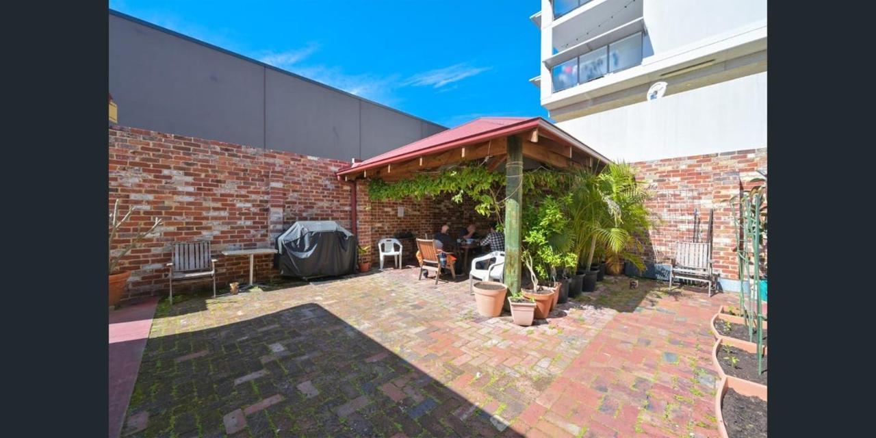 Хостел Emu Backpackers Perth - Note - Valid Passport Required For Check In Екстер'єр фото